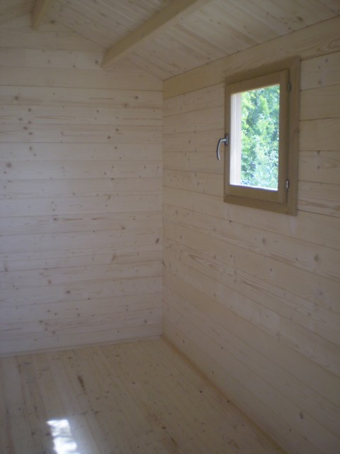 Casetta in legno 2x3 mt.