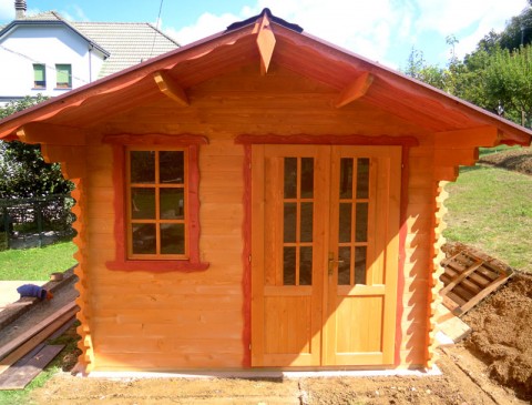 Casa in legno di abete 3x3 mt.