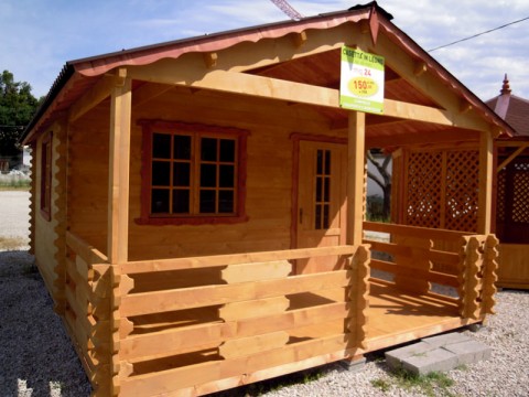 Casa in legno di abete 4x6 mt.