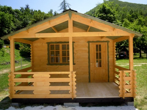 Casa in legno di abete 4x6 mt.