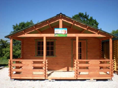 Casa in legno di abete 5x7 mt.