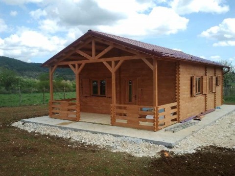 Casa in legno di abete 6x10 mt.