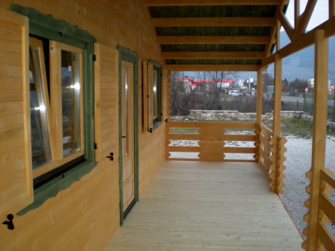 Casa in legno di abete 7x7 mt.
