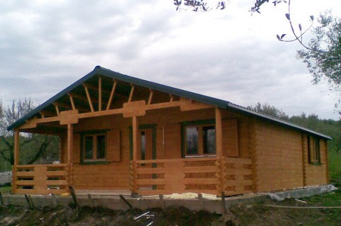 Casa in legno di abete 7x9 mt.